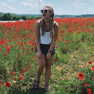 Meet your Posher, Hannah